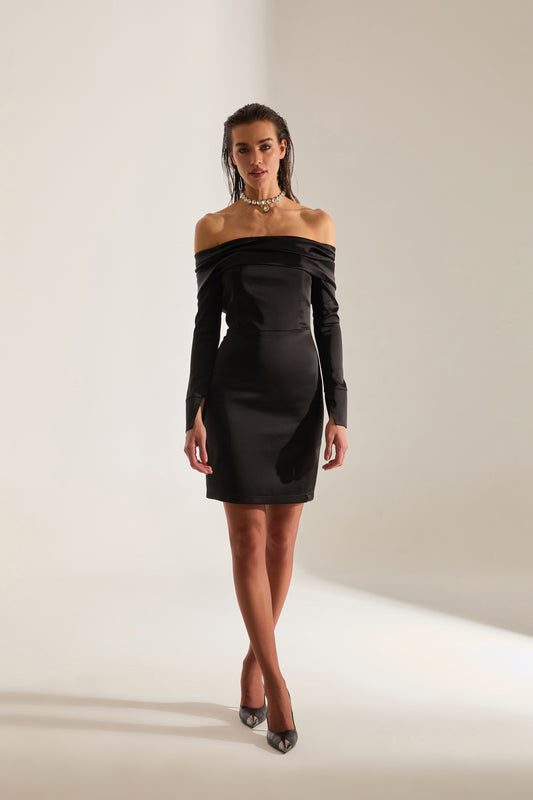 Robe de Mariage Mini Noire à Épaule Dénudée Sofia