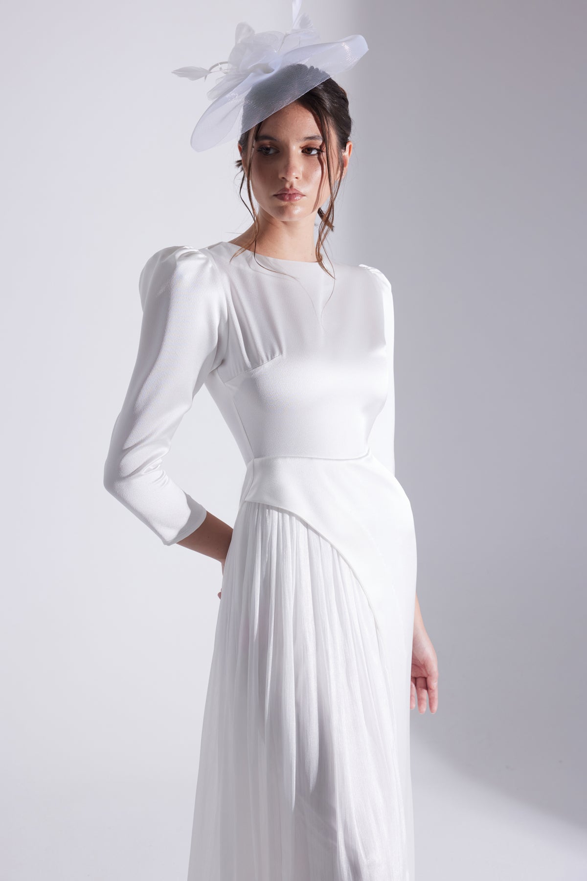 RIVA WHITE ASYMMETRICAL DETAILED CHIFFON SKIRT DRESS