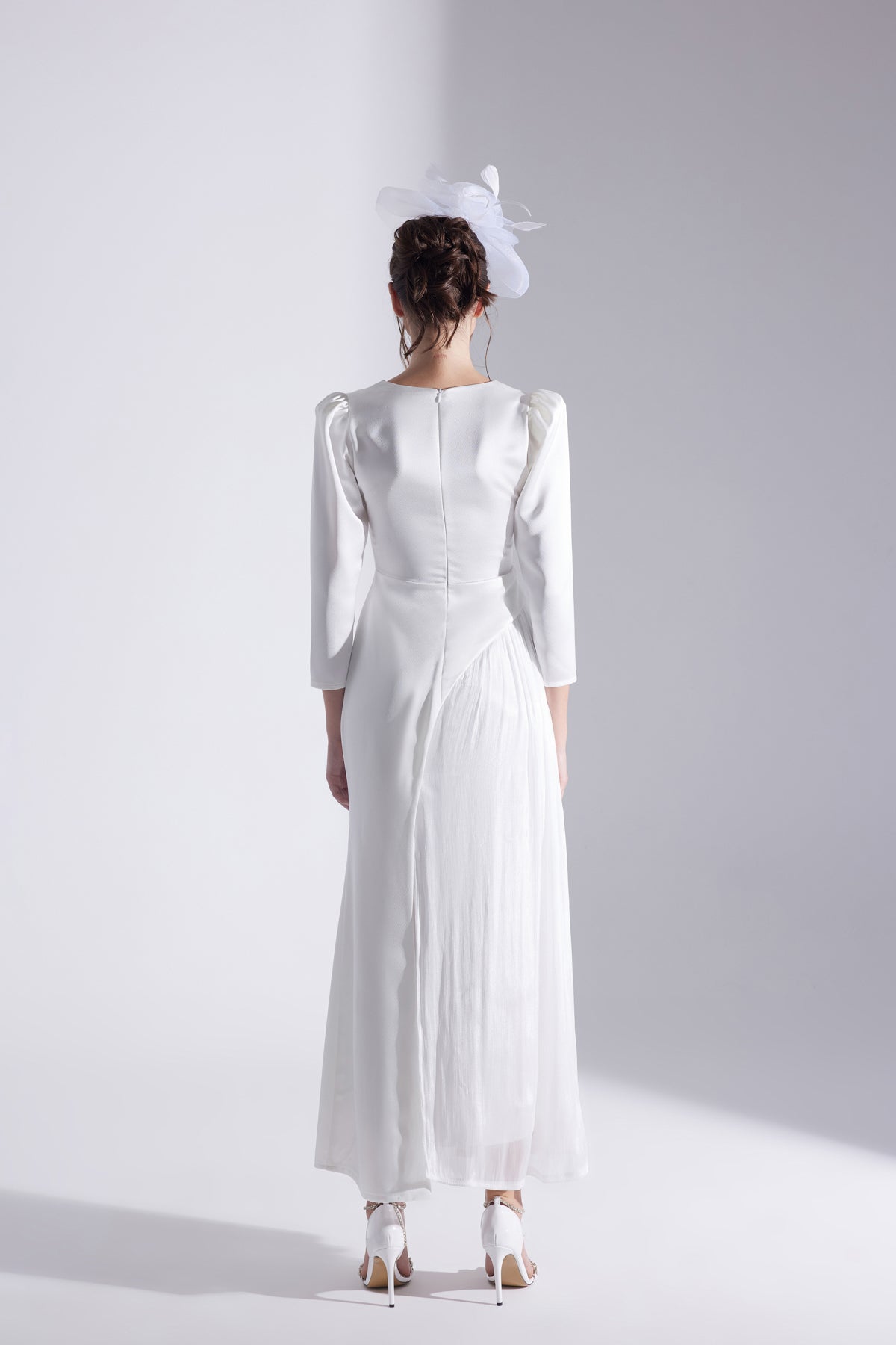 RIVA WHITE ASYMMETRICAL DETAILED CHIFFON SKIRT DRESS