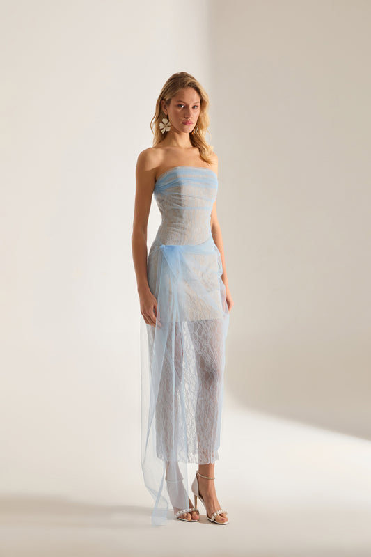 Robe en tulle drapé de Vénus en dentelle bleu clair