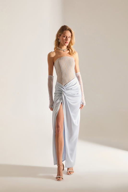 Robe de soirée sans bretelles en satin bleu clair Melissa Dantel