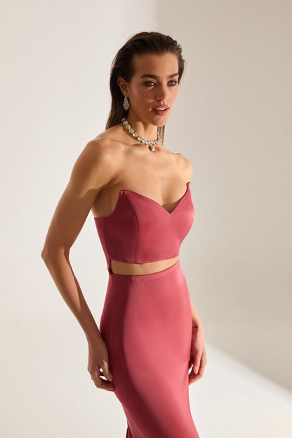 Robe de Soirée Mabel Cut Out Décolleté Crayon Satin VENISE ROUGE