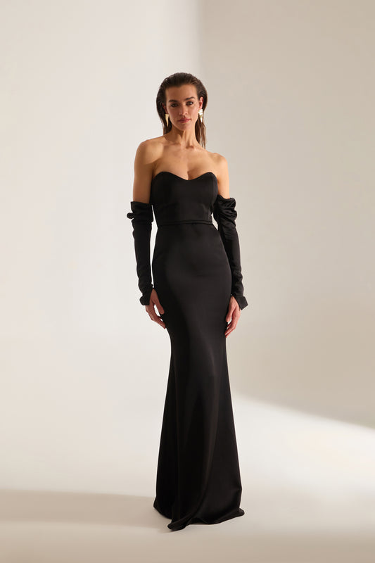 Robe de soirée noire sans bretelles en satin avec jupe en poisson Rineta