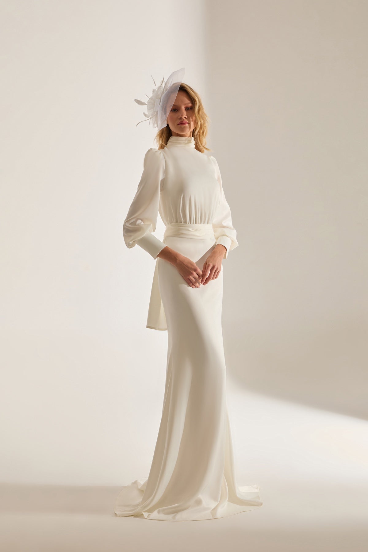 ROBIN WHITE LONG WEDDING DRESS