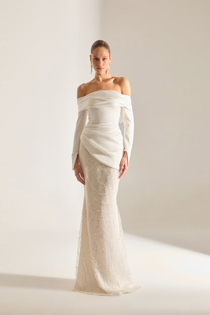 Robe de Mariage Blanche à Épaules Dénudées avec Détails en Pierre Taillée Lavine