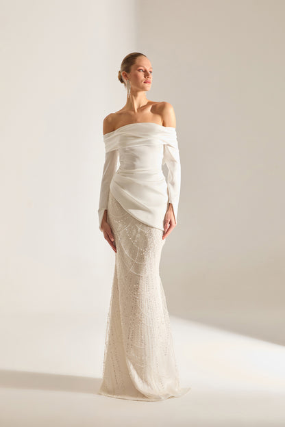 Robe de Mariage Blanche à Épaules Dénudées avec Détails en Pierre Taillée Lavine