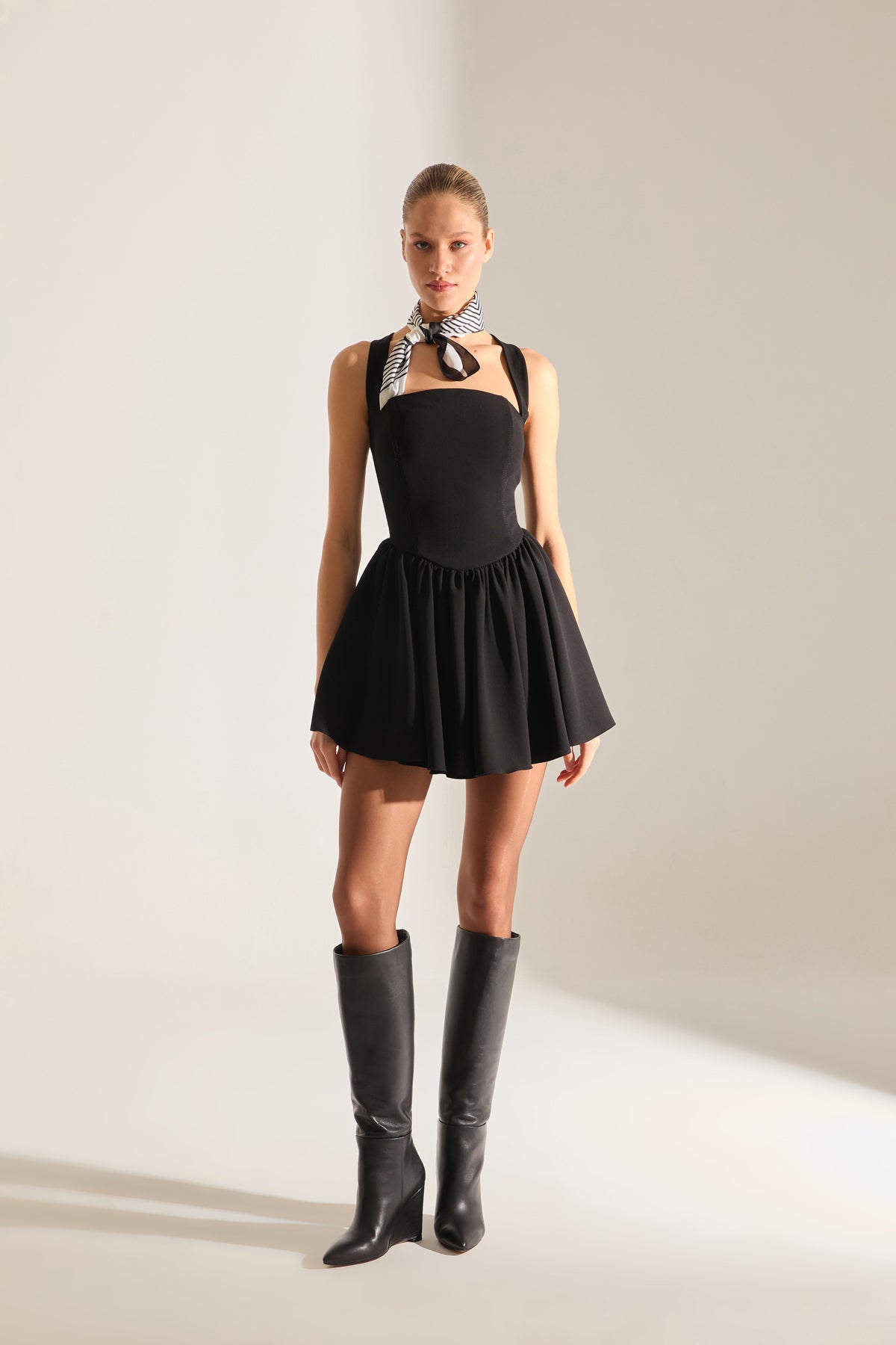 STELLA Träger Schwarz Mini Kleid